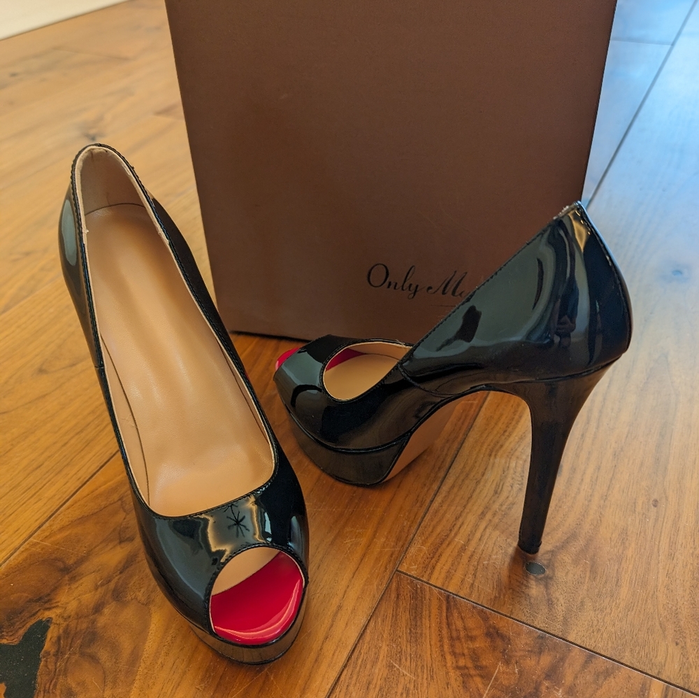 Hot heels! Onlymaker